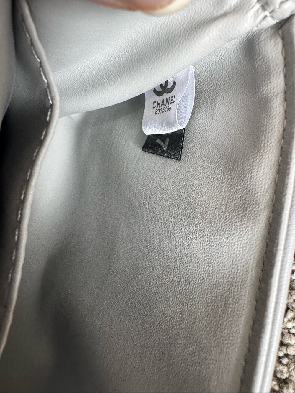 CC Chanel gray bag - Picture 8 of 9